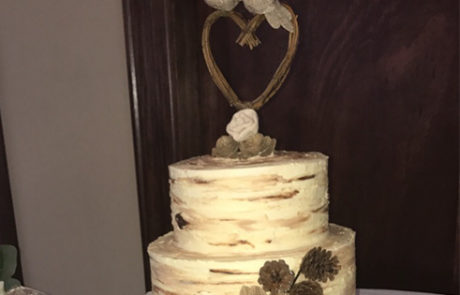 rustic wedding cake for wedding reception