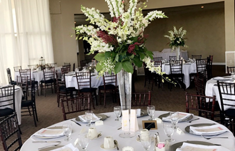 table centerpieces and decorations for wedding day